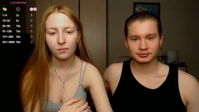 Snapshot of AliceStoneJhonyStone chatting on 02-26-25, 02:16 AliceStoneJhonyStone online show from 02-26-25, 02:16