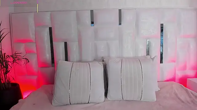 im nika  online show from 12-02-25, 12:40