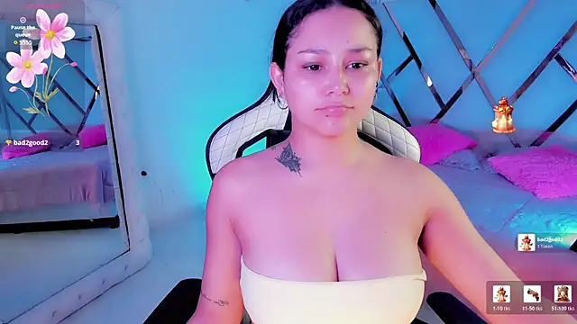 sexyy kitty18 online show from 06-10-26, 06:53