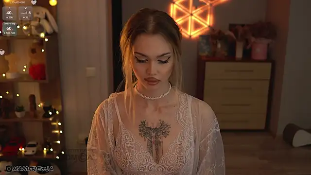 ManiFreyja online show from 10-01-25, 07:51