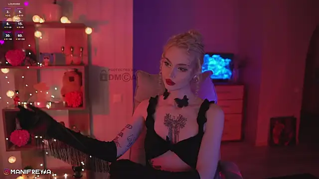 ManiFreyja online show from 03-22-25, 07:20