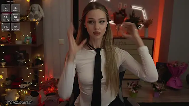 ManiFreyja online show from 12-21-25, 06:31