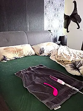 Crosss-23cm online show from 03-16-26, 02:21