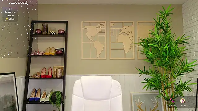 LadyLeea online show from 03-23-26, 05:40