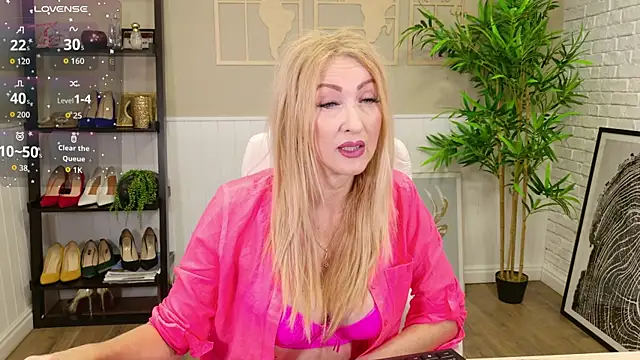 LadyLeea online show from 12-05-25, 05:28