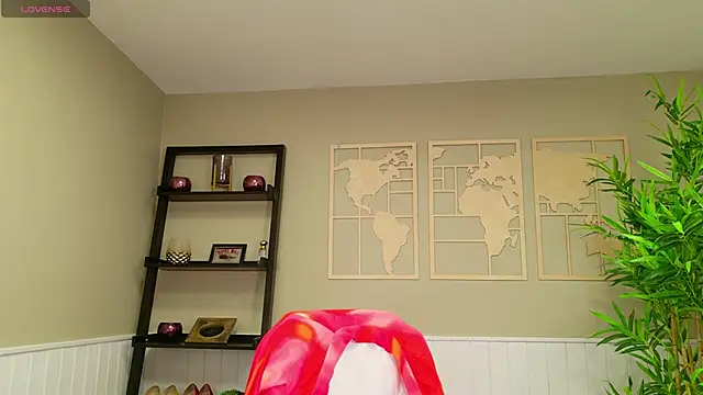 Snapshot of LadyLeea chatting on 03-17-25, 05:34 LadyLeea online show from 03-17-25, 05:34