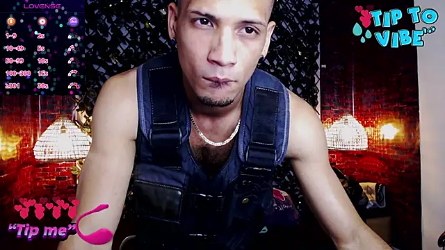 Snapshot of SonicJ25 chatting on 02-23-25, 04:28 SonicJ25 online show from 02-23-25, 04:28