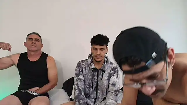 Snapshot of Benjamin_show chatting on 02-02-26, 08:41 Benjamin show online show from 02-02-26, 08:41