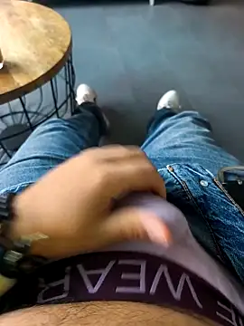 cricrimsBarcelona online show from 12-04-25, 07:29