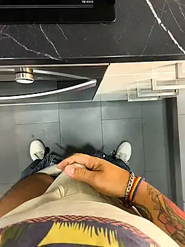 cricrimsBarcelona online show from 10-10-25, 06:25