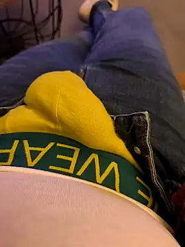 cricrimsBarcelona online show from 02-19-25, 07:48