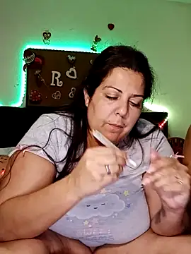 kittymorenita26 online show from 02-07-25, 11:13