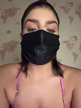 shanelle0 online show from 06-12-26, 06:38