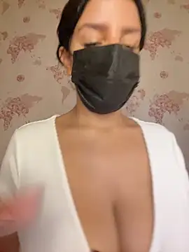 shanelle0 online show from 10-18-25, 04:25