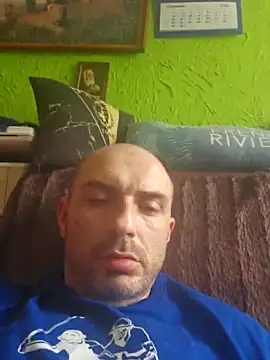 Snapshot of STANISLAW621162 chatting on 05-21-26, 11:40 STANISLAW621162 online show from 05-21-26, 11:40