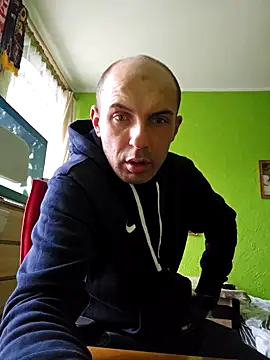 Snapshot of STANISLAW621162 chatting on 01-06-25, 12:13 STANISLAW621162 online show from 01-06-25, 12:13