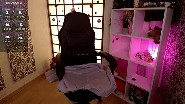 LianaBright online show from 01-25-25, 01:54