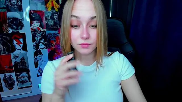 LianaBright online show from 05-05-26, 01:41