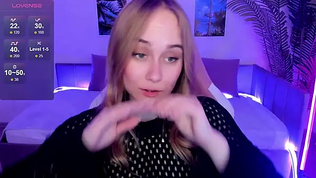 LianaBright online show from 03-18-25, 12:06