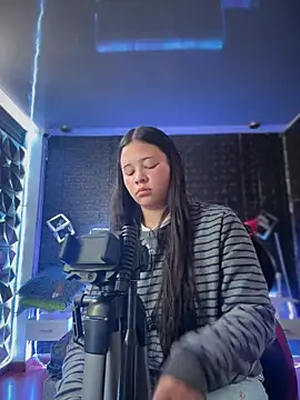 Paloma  LS online show from 11-22-25, 07:46