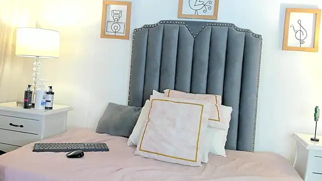 Snapshot of samanta_william chatting on 03-18-25, 03:56 samanta william online show from 03-18-25, 03:56