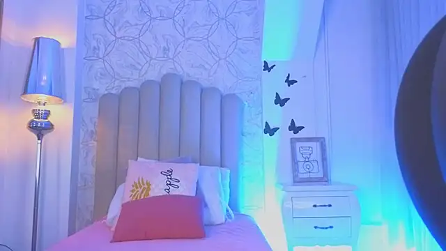 Snapshot of samanta_william chatting on 10-14-25, 03:40 samanta william online show from 10-14-25, 03:40