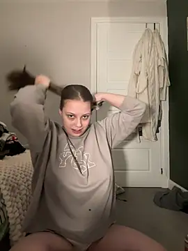 Krystal Tx online show from 02-08-25, 03:53