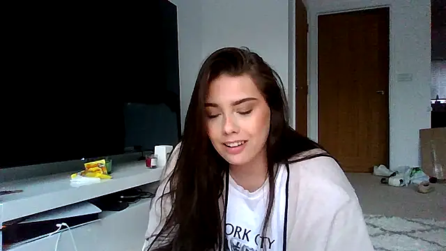 Krystal Tx online show from 05-10-26, 07:27