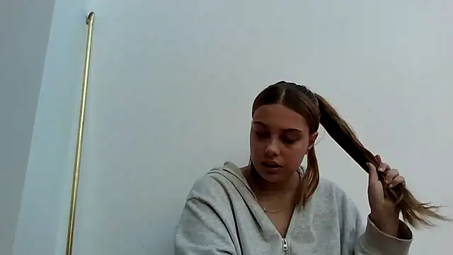 Krystal Tx online show from 09-29-25, 06:31