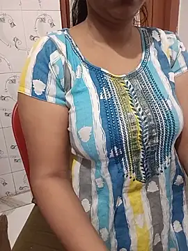 Snapshot of EeshaBhabi chatting on 07-13-26, 09:19 EeshaBhabi online show from 07-13-26, 09:19