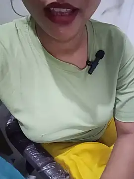 Snapshot of EeshaBhabi chatting on 07-15-26, 01:51 EeshaBhabi online show from 07-15-26, 01:51