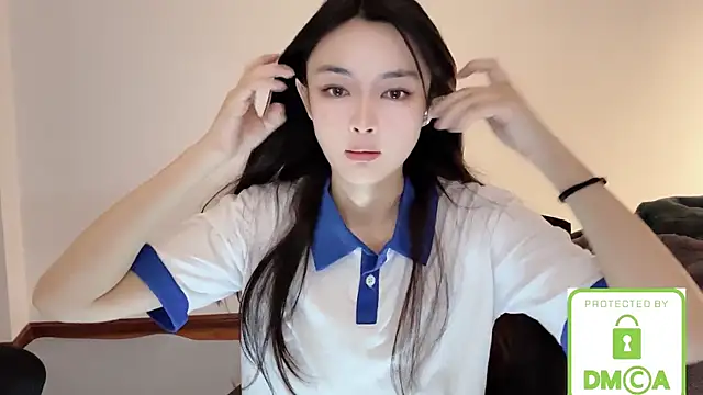 SarahYang online show from 09-26-25, 05:58