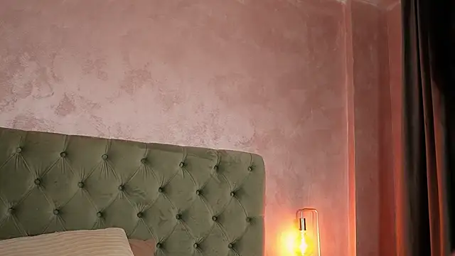 LucyWilow online show from 05-07-26, 04:50