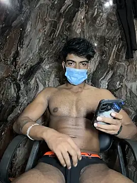 rony6663 online show from 11-08-25, 10:19