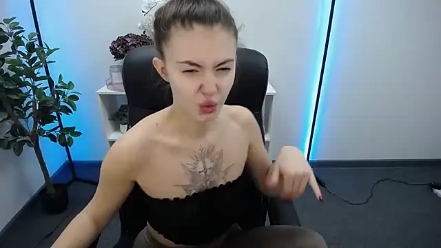 Ritaneer online show from 11-30-25, 09:32