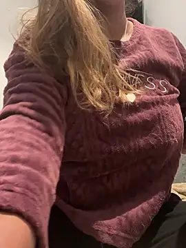 TEMPTING-TAMMY online show from 02-15-26, 08:24