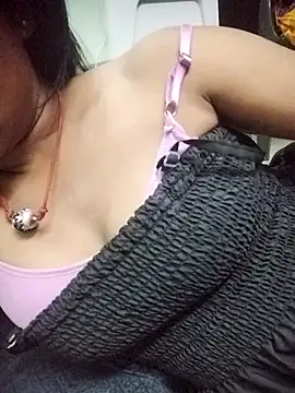 aadhini01 online show from 10-31-25, 06:59