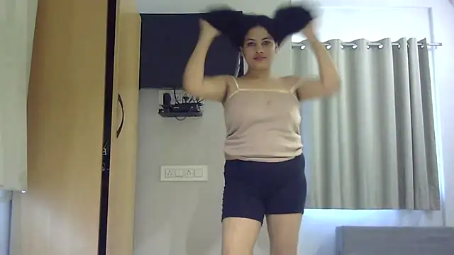 tripti2 online show from 05-14-26, 05:48