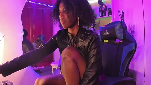 Snapshot of CoccoBele69 chatting on 03-16-25, 07:04 CoccoBele69 online show from 03-16-25, 07:04