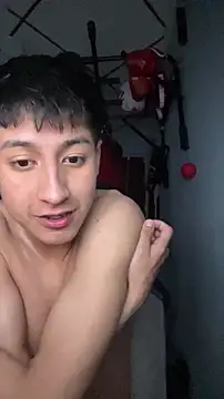 Stiven 017 online show from 02-08-26, 01:03