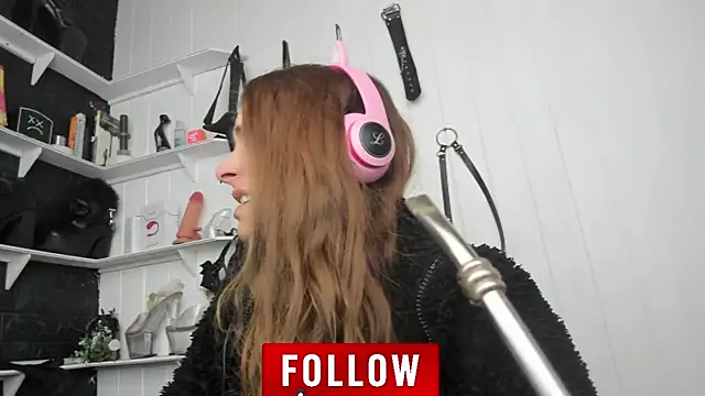 jessiburningheels online show from 09-11-25, 10:48