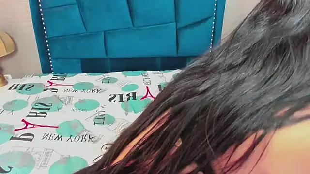 Snapshot of MaiteFlores chatting on 02-04-26, 04:24 MaiteFlores online show from 02-04-26, 04:24