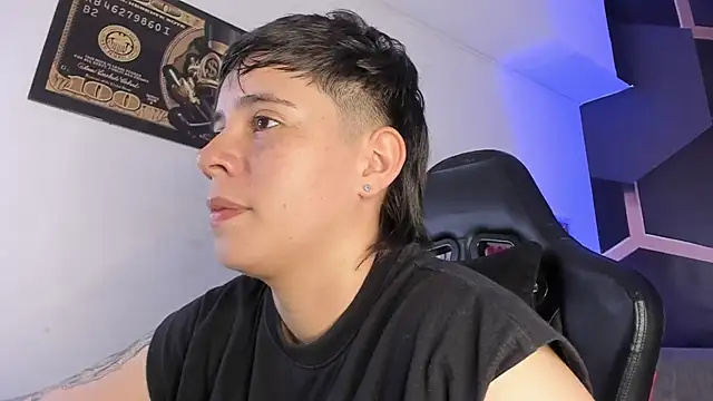 AbbySmiitth  online show from 09-11-25, 07:36