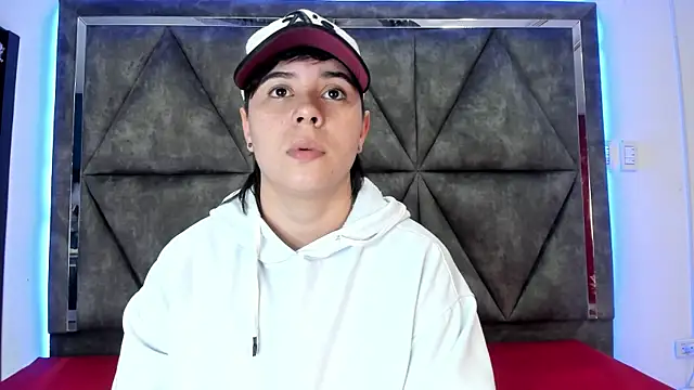 AbbySmiitth  online show from 07-17-26, 08:17