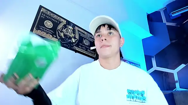 AbbySmiitth  online show from 11-10-25, 08:47