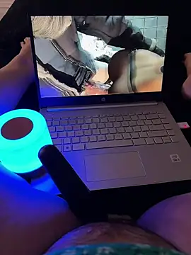 yourcutesarah online show from 11-13-25, 11:30