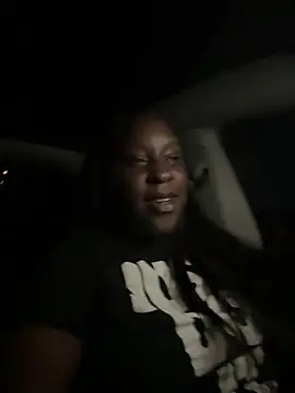 Snapshot of Insultedbalceni chatting on 02-25-26, 07:52 Insultedbalceni online show from 02-25-26, 07:52