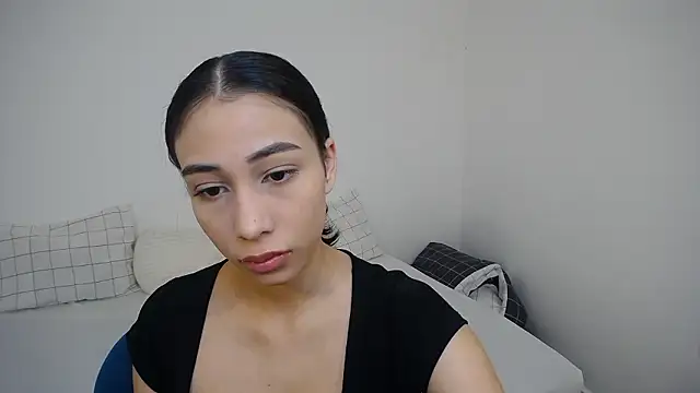 LizzyCox online show from 12-08-24, 06:11