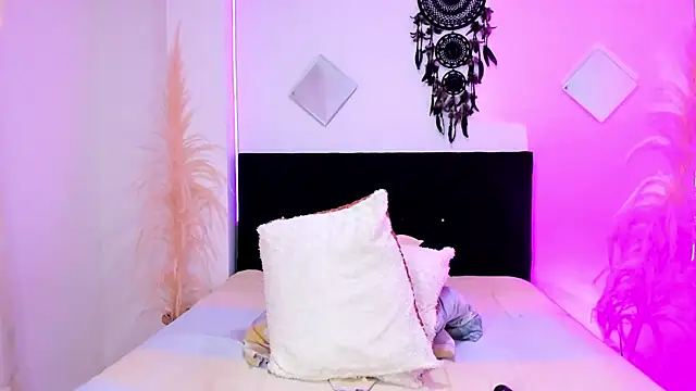 Hannahoney  online show from 01-19-25, 02:59