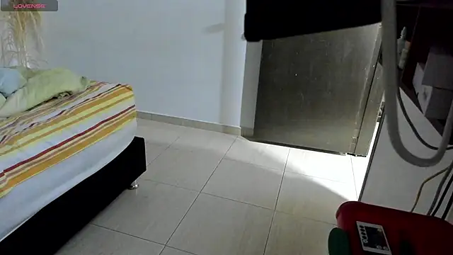 Hannahoney  online show from 02-03-25, 11:58